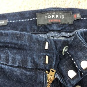 Torrid Premiuim Trouser Slim Bootcut Jean SZ 14R